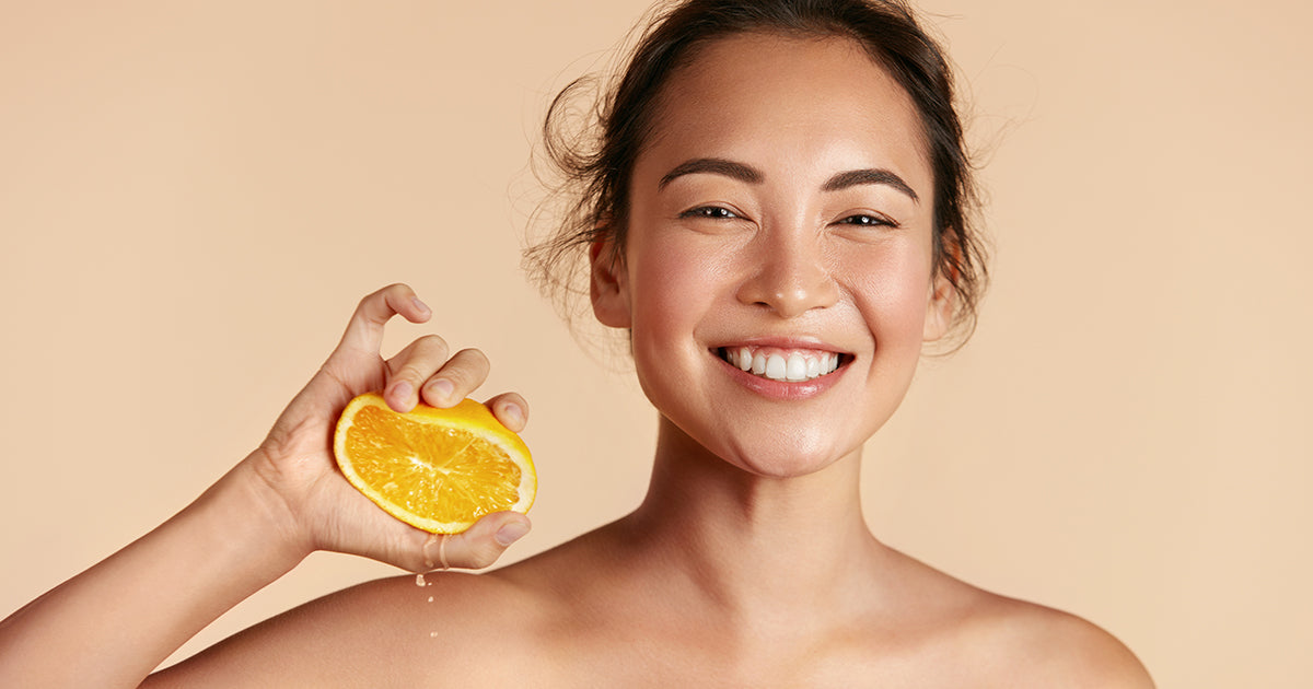 Q10, acido ialuronico e vitamina C al servizio della tua pelle