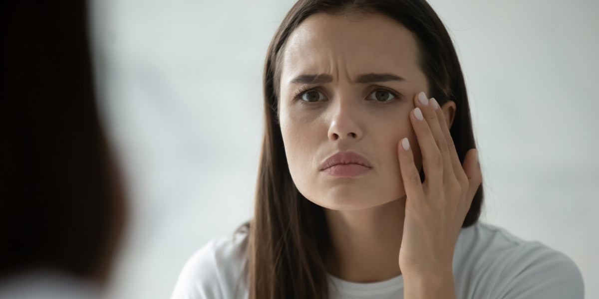 Brufoli sottopelle: guida alla skincare